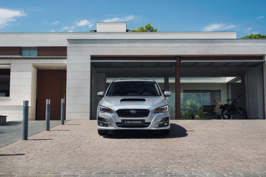  Subaru Levorg 2017 года  (WW) (фото 19 из 46)